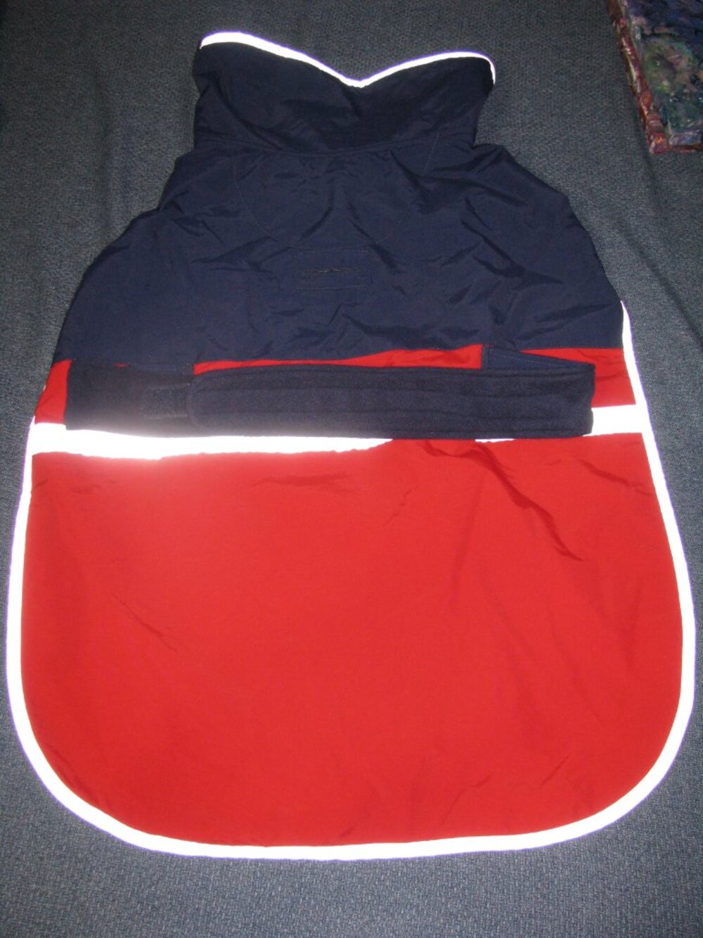 Lands' End Extra Large (XL) Dog Squall Cape Jacket